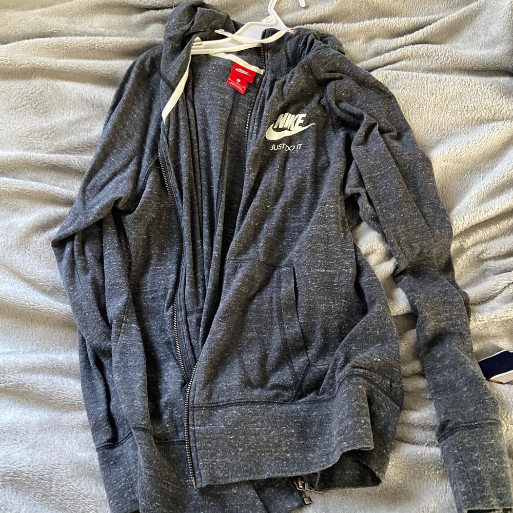 nike sweater